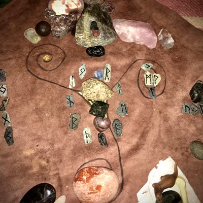 healing crystal reading